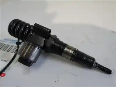 İkinci el araba yedek parçası ENJEKTÖR için VOLKSWAGEN PASSAT BERLINA (3C2)  OEM IAM referansları   0414720404