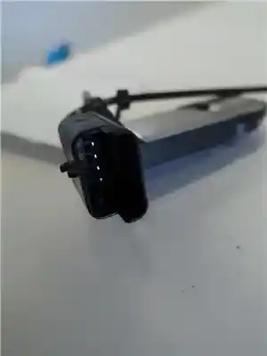 Автозапчастина б/у витратомір повітря для peugeot 5008 gt line 1.5 hdi 130 cv посилання на oem iam   afh50m-27