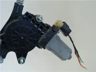 Second-hand car spare part driver left window regulator for kia rio (jb) 1.4 16v oem iam references   09122-0611
