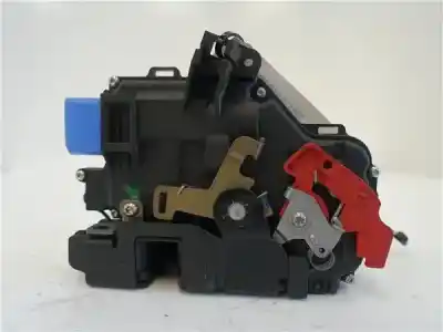 Автозапчастина б/у замок передній праві двері для volkswagen jetta (1k2) 1.6 edition посилання на oem iam   3d1837016