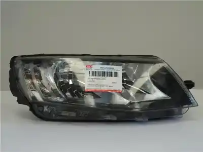 Second-hand car spare part right headlight for skoda octavia iii combi (5e5, 5e6) 1.6 tdi oem iam references 5e1941016