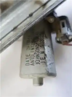 Автозапчастина б/у регулятор переднього правого скла для dacia duster (hs_) 1.5 dci 4x4 (hsmc. hsmd) посилання на oem iam 9030256  