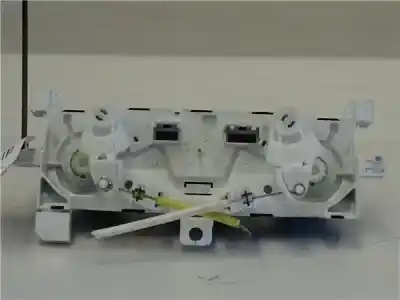 Peça sobressalente para automóvel em segunda mão comando de sofagem (chauffage / ar condicionado) por renault captur ii 1.0 referências oem iam 275006130r  