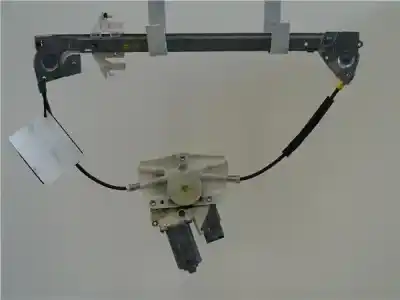 İkinci el araba yedek parçası ÖN SOL PENCERE REGÜLATÖRÜ için PEUGEOT 406 BERLINA (S1/S2) 2.0 HDI 110 OEM IAM referansları 105264104  