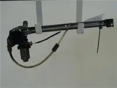 Pezzo di ricambio per auto di seconda mano ALZACRISTALLI POSTERIORE DESTRO per RENAULT LAGUNA II (BG0) 1.6 16V Riferimenti OEM IAM 400670  