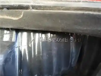 Second-hand car spare part interior light for seat leon (1m1) 1.9 tdi oem iam references 1m6945091b  