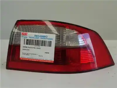 Автозапчастина б/у правий ліхтар для renault laguna ii (bg0/1_) 1.9 dci (bg08 bg0g) посилання на oem iam 8200002474