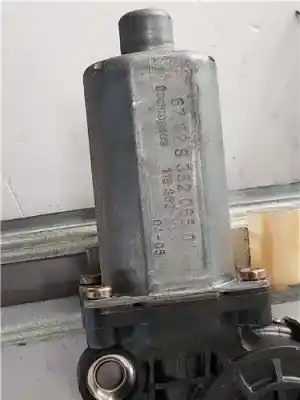 Peça sobressalente para automóvel em segunda mão elevador de vidros traseiro direito por bmw serie 3 berlina (e46) 2.0 320d referências oem iam   0150821726