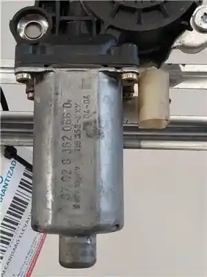 Peça sobressalente para automóvel em segunda mão elevador de vidros traseiro esquerdo por bmw serie 3 berlina (e46) 2.0 320d referências oem iam   0130821727