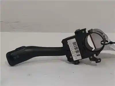 Second-hand car spare part Indicator Switch for SEAT LEON (1M1) 1.9 TDI OEM IAM references 8L0953513G 8L0953513 , AUDI | 8L0953513 , SEAT | 8L0953513 , SKODA | 8L0953513G01C , AUDI | 8L0953513G01C , SEAT 