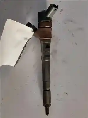 Second-hand car spare part INJECTOR for HYUNDAI SANTA FE (SM) 2.0 CRDi 4x4 OEM IAM references 33800-27900  