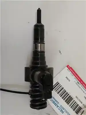 İkinci el araba yedek parçası ENJEKTÖR için VOLKSWAGEN PASSAT BERLINA (3C2) 2.0 TDI 16V OEM IAM referansları   