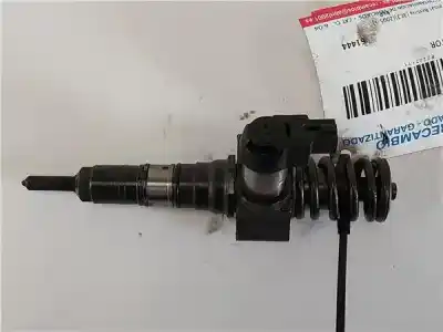 İkinci el araba yedek parçası ENJEKTÖR için VOLKSWAGEN PASSAT BERLINA (3C2) 2.0 TDI 16V OEM IAM referansları   