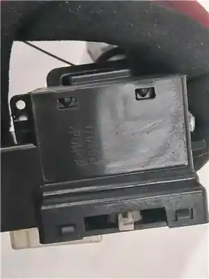 Second-hand car spare part headlights switch for mazda 3 berlina (bk) 2.0 oem iam references 17d682  