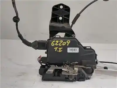 Pièce détachée automobile d'occasion SERRURE DE PORTE ARRIÈRE GAUCHE pour VOLKSWAGEN PASSAT BERLINA (3B3) 1.9 TDI Références OEM IAM   