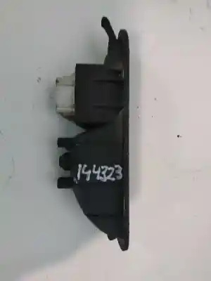Recambio de automóvil de segunda mano de Mando Elevalunas Delantero Derecho para RENAULT SCENIC II 1.5 dCi Diesel 82 CV / 60 KW referencias OEM IAM 156013870  