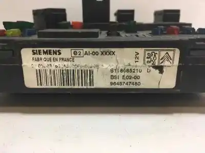 Pezzo di ricambio per auto di seconda mano SCATOLA RELÈ/FUSIBILI per PEUGEOT 206 BERLINA  Riferimenti OEM IAM 9645747480  