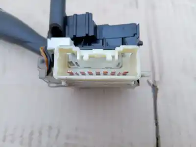 Peça sobressalente para automóvel em segunda mão comutador de piscas  por toyota corolla (e12) 2.0 d-4d linea luna berlina referências oem iam   