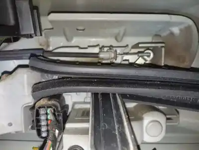 Second-hand car spare part left front door lock for lancia ypsilon (402) gold oem iam references   