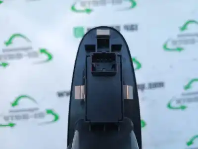 Peça sobressalente para automóvel em segunda mão botão / interruptor elevador vidro traseiro direito por lancia ypsilon (402) gold referências oem iam 16511a693  