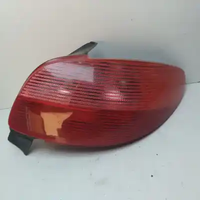 Pezzo di ricambio per auto di seconda mano LUCI POSTERIORI DESTRA per PEUGEOT 206 BERLINA  Riferimenti OEM IAM 6351P1  