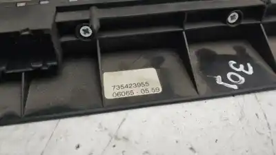 Pezzo di ricambio per auto di seconda mano  per LANCIA YPSILON (101)  Riferimenti OEM IAM 735423955  