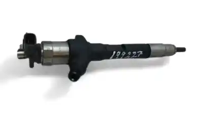 Second-hand car spare part injector for mazda 3 lim. (bl) sportive oem iam references r2aa13h50  