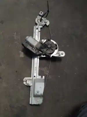 Автозапчастина б/у РЕГУЛЯТОР СКЛА ЗАДНЬОГО ПРАВОГО для RENAULT SCÉNIC II (JM0/1_)  Посилання на OEM IAM 400750H  