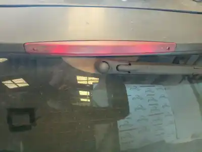 Peça sobressalente para automóvel em segunda mão farolim de travão central por smart coupe fortwo coupe mhd (52kw) (451.380) 71 cv / 52 kw referências oem iam 