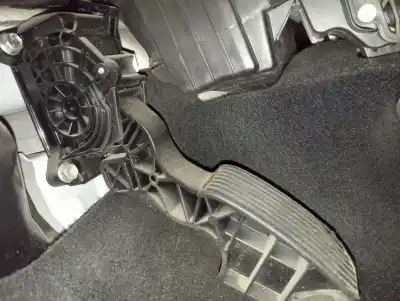 Pièce détachée automobile d'occasion PÉDALE D'ACCÉLÉRATEUR pour CITROEN C1  Références OEM IAM B000762180  B000762180