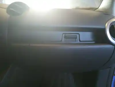 Pezzo di ricambio per auto di seconda mano scatola di guanti per mazda 2 (de_, dh_) 1.3 (de3fs) riferimenti oem iam 