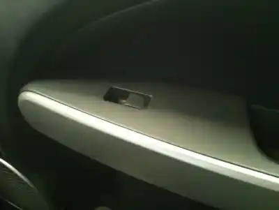 Pezzo di ricambio per auto di seconda mano interruttore alzacristalli anteriore destro per mazda 2 (de_, dh_) 1.3 (de3fs) riferimenti oem iam 