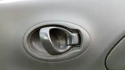 Pezzo di ricambio per auto di seconda mano MANIGLIA INTERNA ANTERIORE DESTRA per NISSAN MICRA (K13)  Riferimenti OEM IAM 806701HB0A  