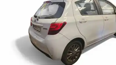 Pièce détachée automobile d'occasion ESSIEU ARRIÈRE pour TOYOTA YARIS  Références OEM IAM 421100D520  
