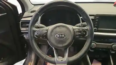 Автозапчасти б/у руль за kia stonic (ybcuv) drive 110 cv / 81 kw ссылки oem iam 56111h8100wk