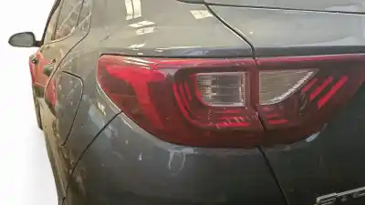 Автозапчасти б/у левый задний фонарь за kia stonic (ybcuv) drive 110 cv / 81 kw ссылки oem iam 92401h8500