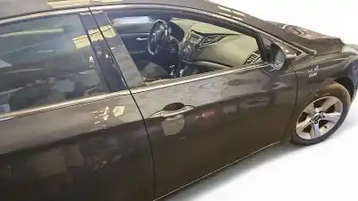 Recambio de automóvil de segunda mano de CERRADURA PUERTA DELANTERA DERECHA para HYUNDAI I40 I (VF)  referencias OEM IAM 813203Z020  