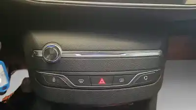 Peça sobressalente para automóvel em segunda mão sistema de áudio / rádio cd por peugeot 308 (p5) active pack 130 cv / 96 kw referências oem iam 1675386980