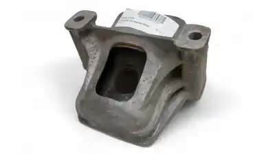 Second-hand car spare part engine support for audi a4 b8 (8k2) 2.0 tdi oem iam references 8r0198381p