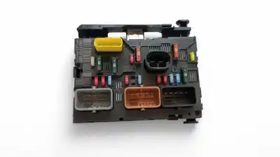 Peça sobressalente para automóvel em segunda mão caixa de fusíveis e relés por citroen c3 (f desde 11/2001) 1.1 8v referências oem iam 9661707880