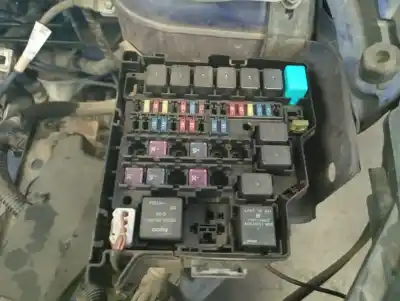 Second-hand car spare part fuse box unit for mazda 2 (de_, dh_) 1.3 (de3fs) oem iam references   