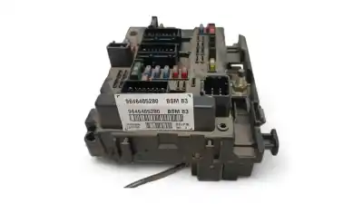 Pièce détachée automobile d'occasion BOÎTES À FUSIBLES pour PEUGEOT 307 BREAK / SW (S1)  Références OEM IAM 9646405280  