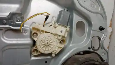 Peça sobressalente para automóvel em segunda mão elevador de vidros dianteira esquerda por ford focus berlina (cap) trend referências oem iam 