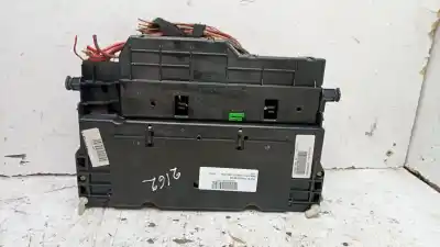 Peça sobressalente para automóvel em segunda mão caixa de fusíveis e relés por bmw serie 3 compact (e46) 320td referências oem iam 18500000001  