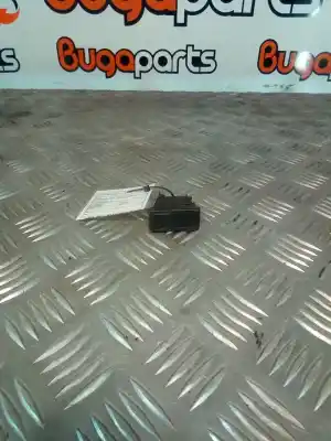 Second-hand car spare part left front power window switch for citroen ax (za-_) 10 oem iam references 