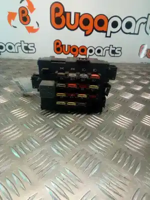 Peça sobressalente para automóvel em segunda mão caixa de fusíveis e relés por fiat uno (146) 1.0 cat referências oem iam 7645203