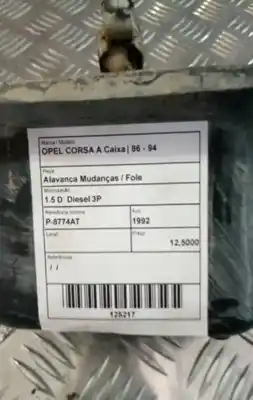 Pezzo di ricambio per auto di seconda mano pomello della leva del cambio per opel corsa a caixa (s83) 1.5 d (f08. w5l) riferimenti oem iam   
