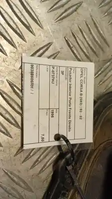 Second-hand car spare part interior right front handle for opel corsa b (s93) 1.7 d (f08 f68 m68) oem iam references 90388606rh  