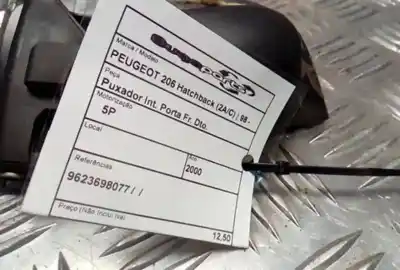 Автозапчастина б/у усередині передня права ручка для peugeot 206 hatchback (2a/c) 1.1 посилання на oem iam 9623698077  