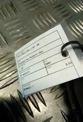 Pezzo di ricambio per auto di seconda mano maniglia interna anteriore destra per fiat uno (146) 1.0 cat riferimenti oem iam 8794/2  